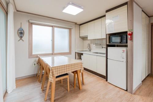 jeju aewolae hyuyang pension