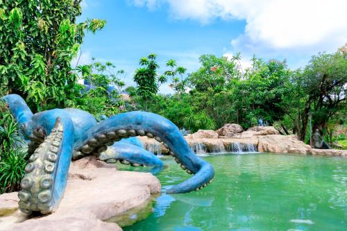 saline hotspring resort