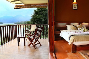 wayanad silver woods hotel