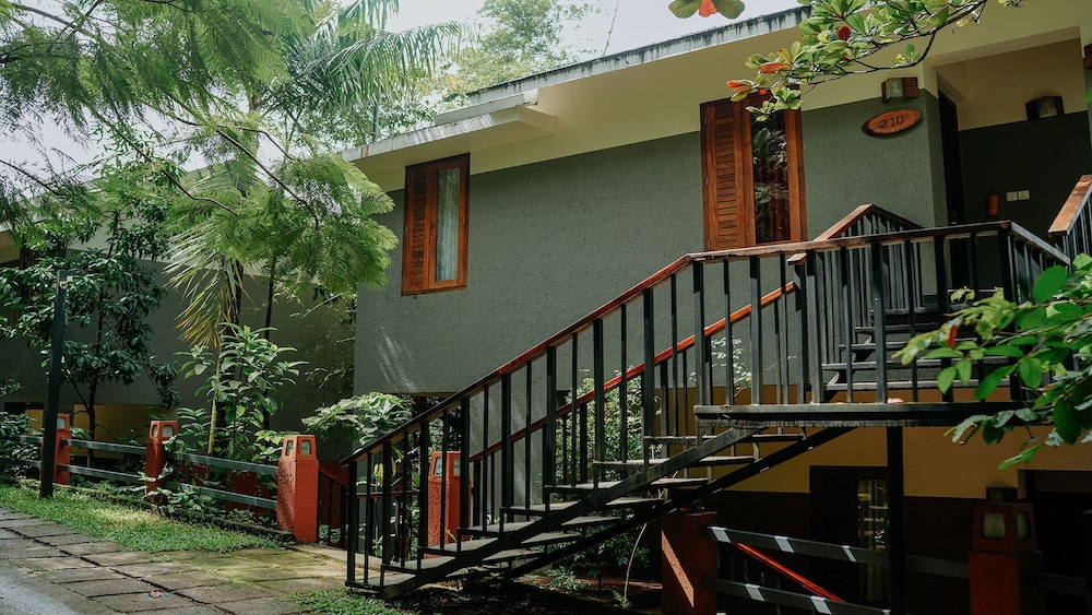 wayanad silver woods hotel