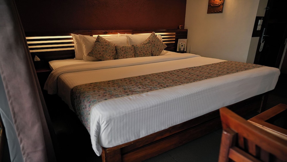 wayanad silver woods hotel