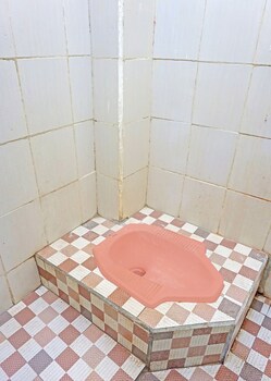 spot on 91588 ananda guest house batu
