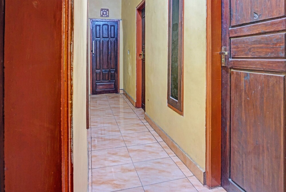 spot on 91588 ananda guest house batu