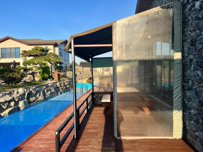 nonsan oyeo poolvilla