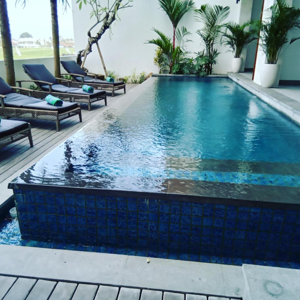 the kd suites and coffee shop