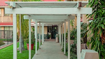motel 6 anaheim hills