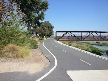 motel 6 anaheim hills