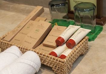 colombo court hotel and spa