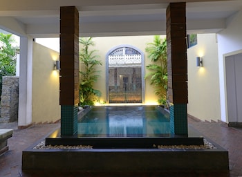 colombo court hotel and spa