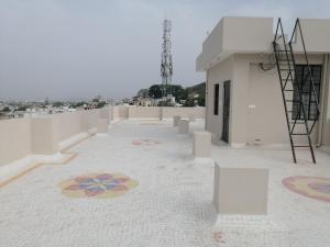 Noor Tower,India>>Udaipur,2 star