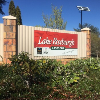 lake roxburgh village
