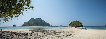 mw krabi beach resort