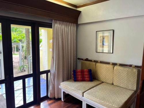 mw krabi beach resort