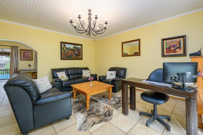hlulala guesthouse