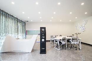 renzen retreat foshan meidi luhu tourism resort