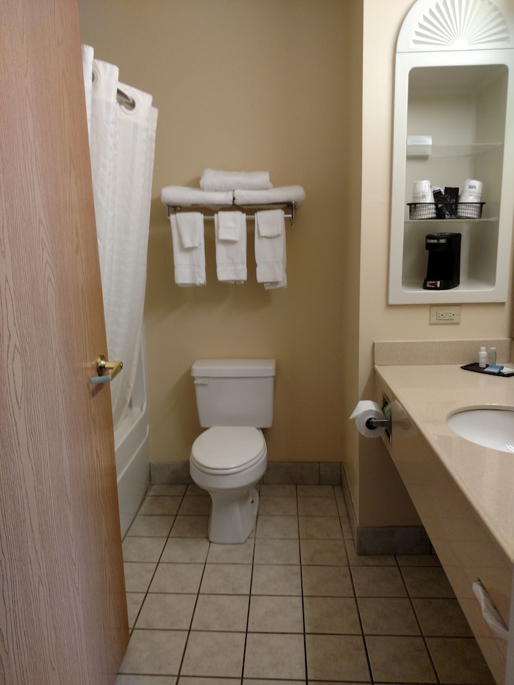 holiday inn express toledo west napoleon by ihg