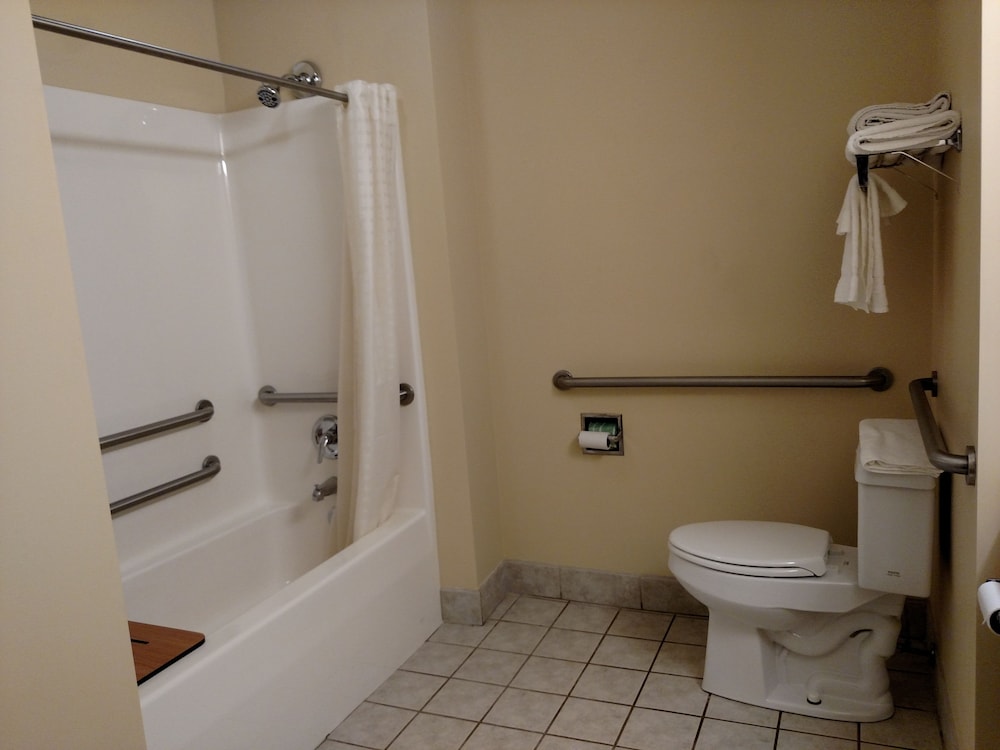 holiday inn express toledo west napoleon by ihg