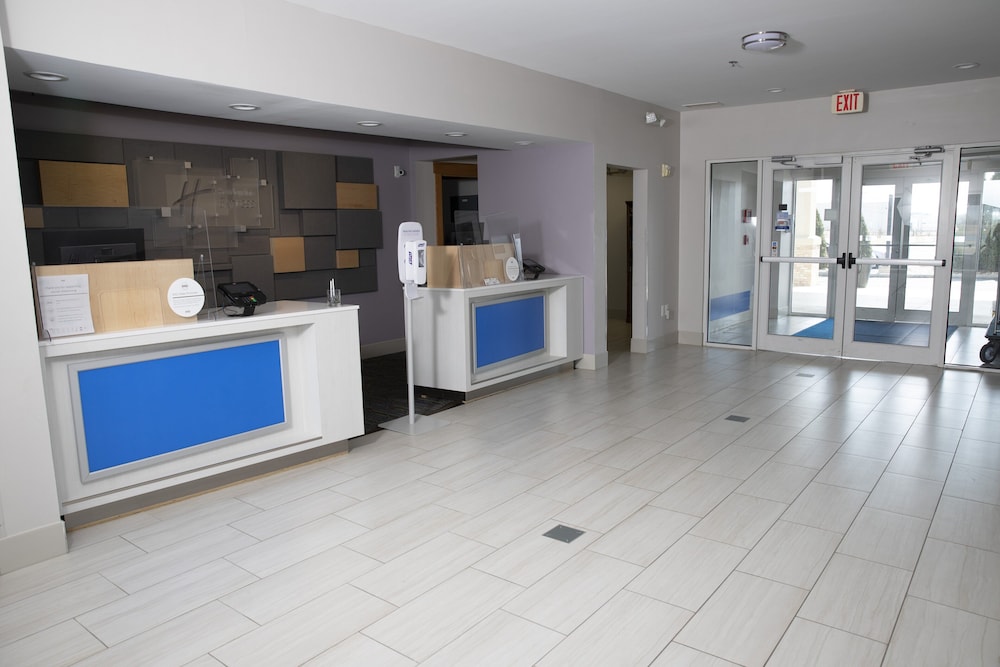 holiday inn express toledo west napoleon by ihg