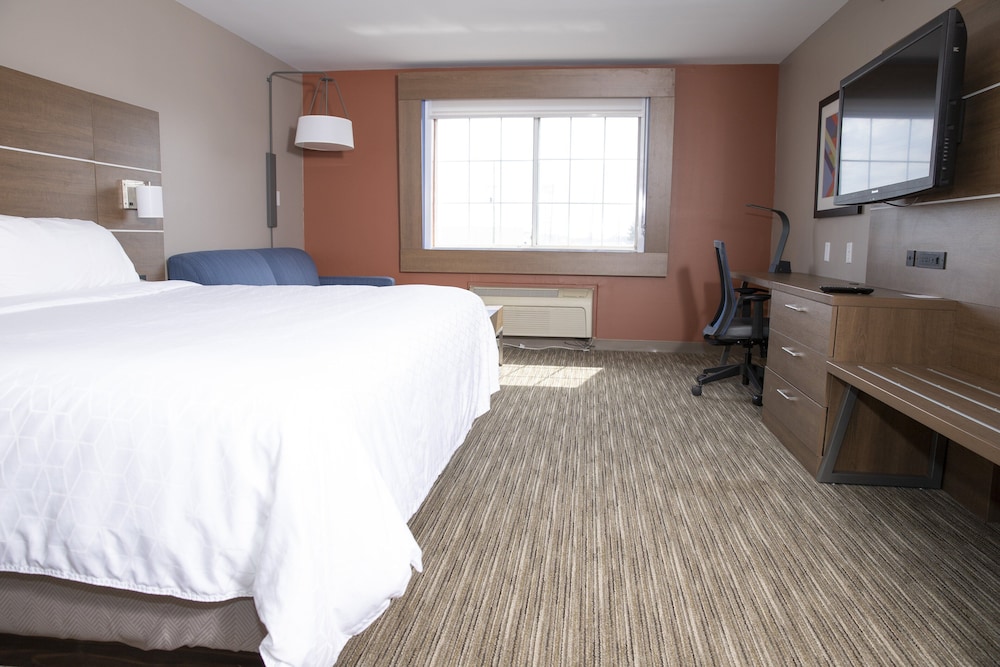 holiday inn express toledo west napoleon by ihg