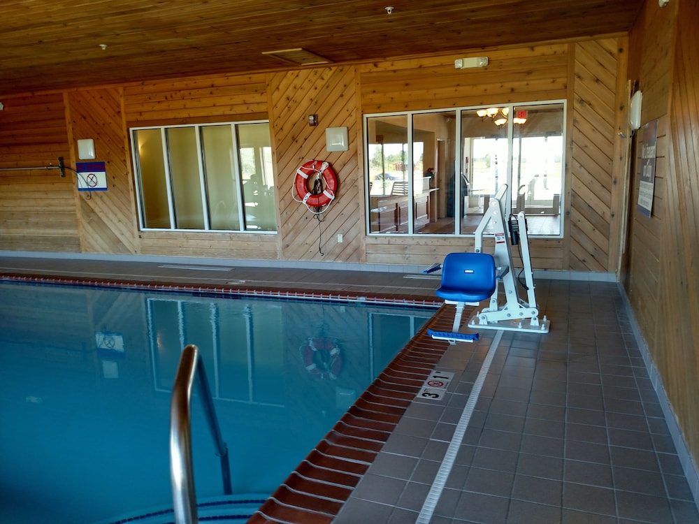 holiday inn express toledo west napoleon by ihg