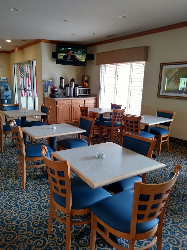 holiday inn express toledo west napoleon by ihg