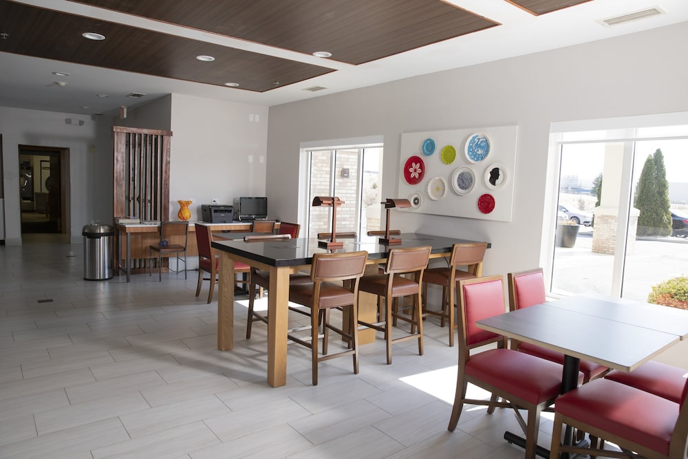 holiday inn express toledo west napoleon by ihg