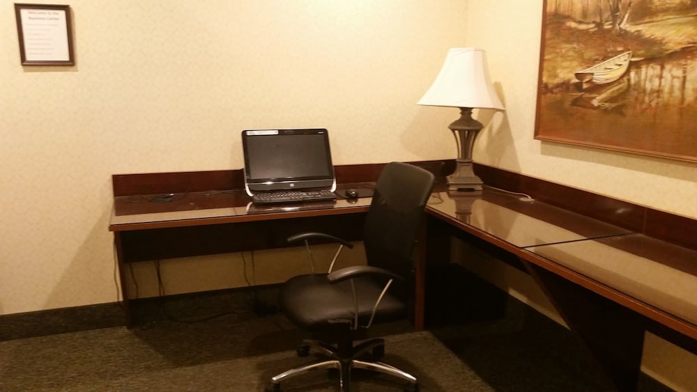 holiday inn express toledo west napoleon by ihg
