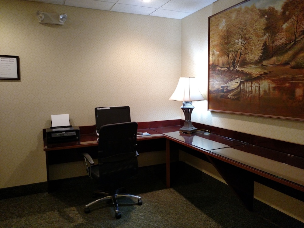 holiday inn express toledo west napoleon by ihg