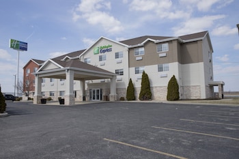Holiday Inn Express Toledo West - Napoleon By Ihg,Near The Airport,3 star