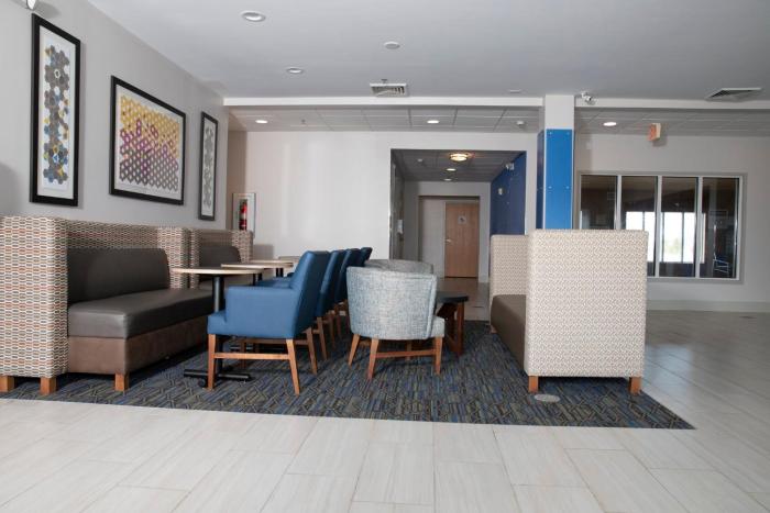 holiday inn express toledo west napoleon by ihg