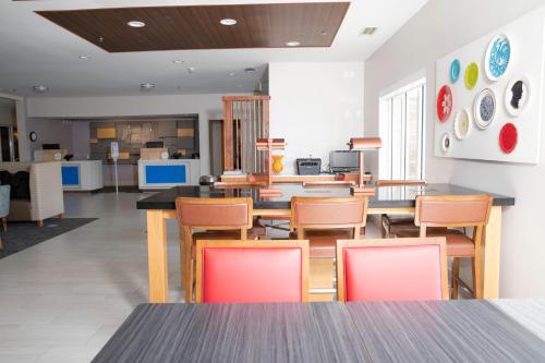 holiday inn express toledo west napoleon by ihg