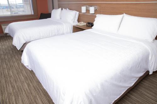 holiday inn express toledo west napoleon by ihg