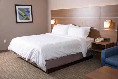 holiday inn express toledo west napoleon by ihg