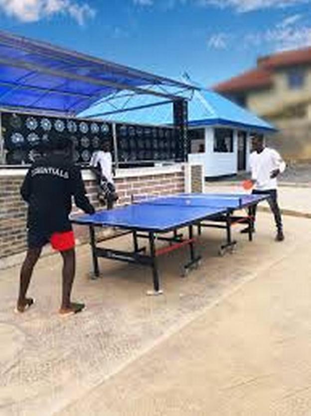 akiavic blue roof hotel