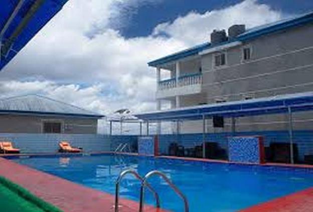 akiavic blue roof hotel