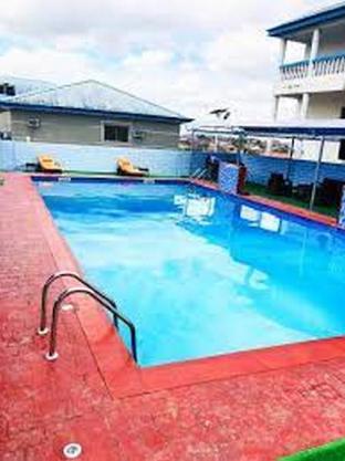 akiavic blue roof hotel