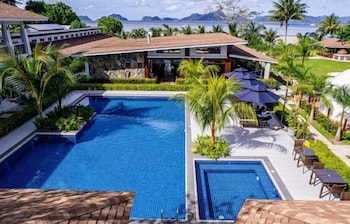 ora beach resort