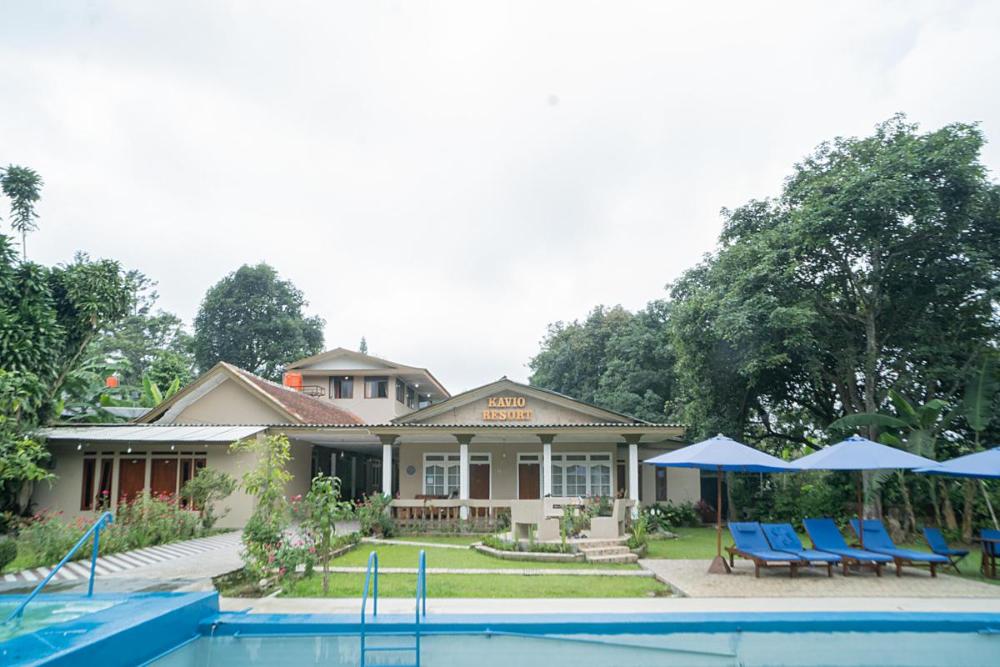 reddoorz near taman safari 2