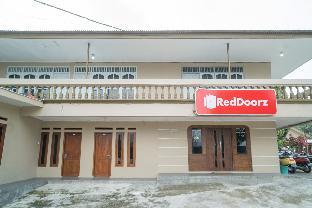reddoorz near taman safari 2