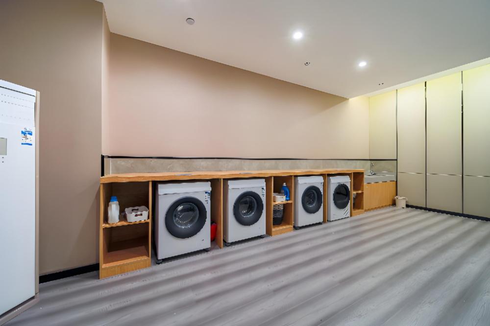 echarm hotel heyuan jianji wanda plaza