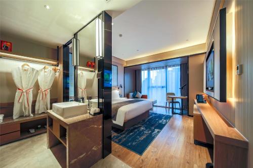 echarm hotel heyuan jianji wanda plaza