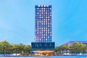 echarm hotel yichang east railway station