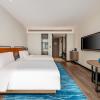 echarm hotel yichang east railway station