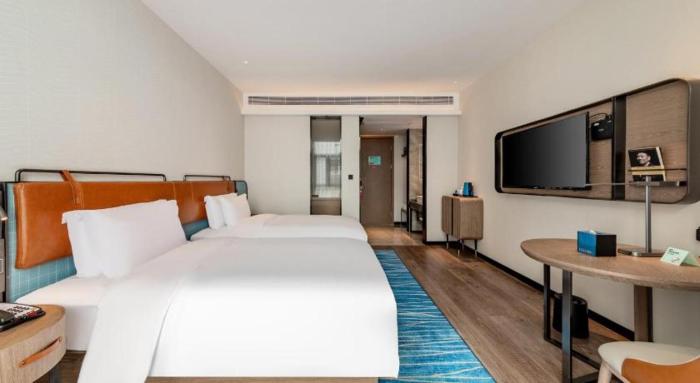echarm hotel yichang east railway station