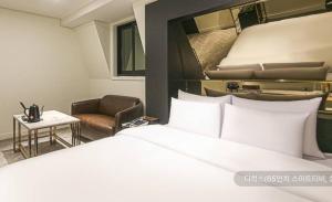 newmond hotel