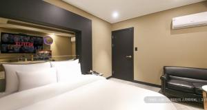 newmond hotel