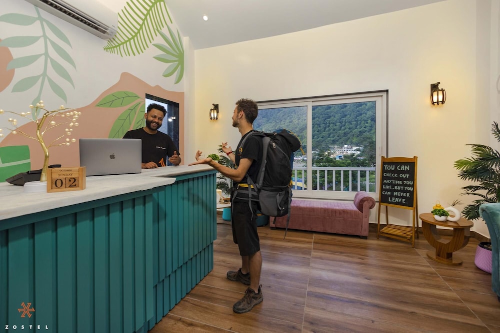 zostel plus rishikesh