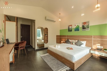 zostel plus rishikesh