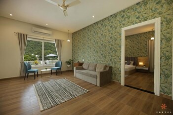 zostel plus rishikesh