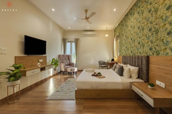 zostel plus rishikesh